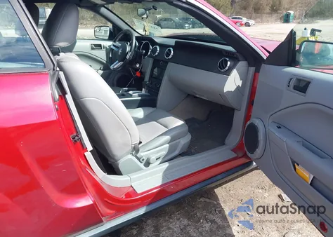 2006 Ford Mustang V6 z USA, uszkodzony, nr VIN 1ZVFT84N165262477